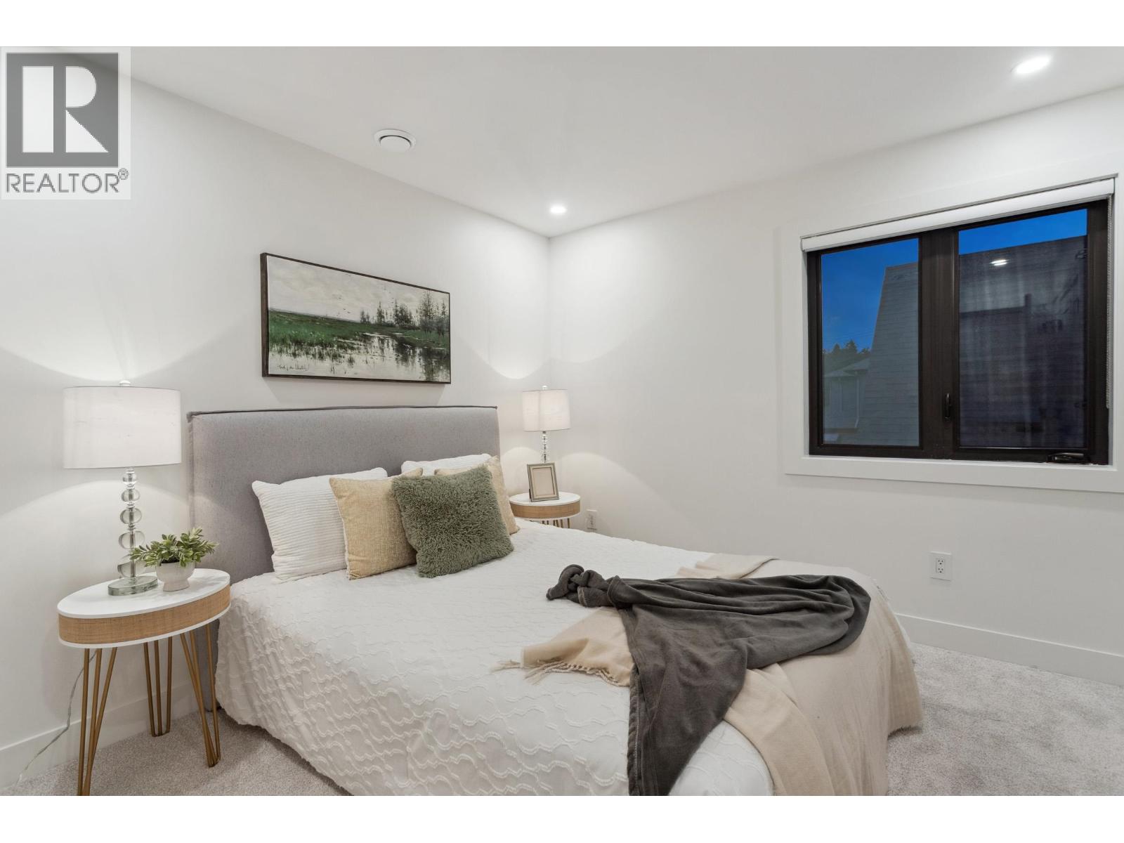 101 1038 DELESTRE AVENUE, Coquitlam