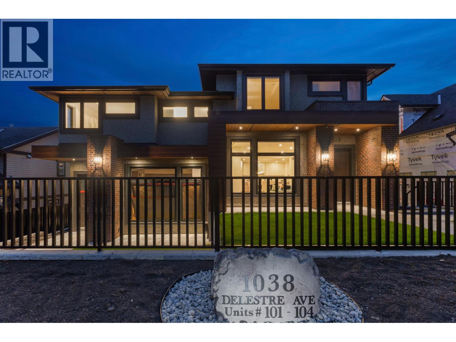 101 1038 DELESTRE AVENUE, Coquitlam