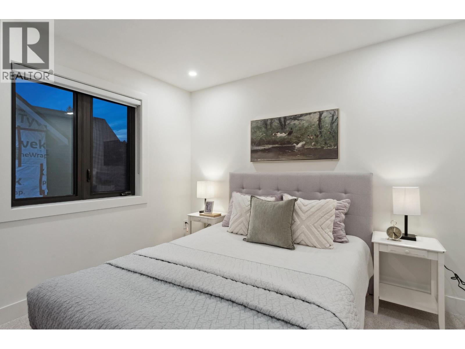 101 1038 DELESTRE AVENUE, Coquitlam