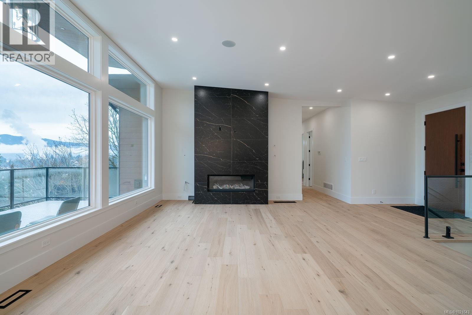 2195 Mallory Dr, Port Alberni