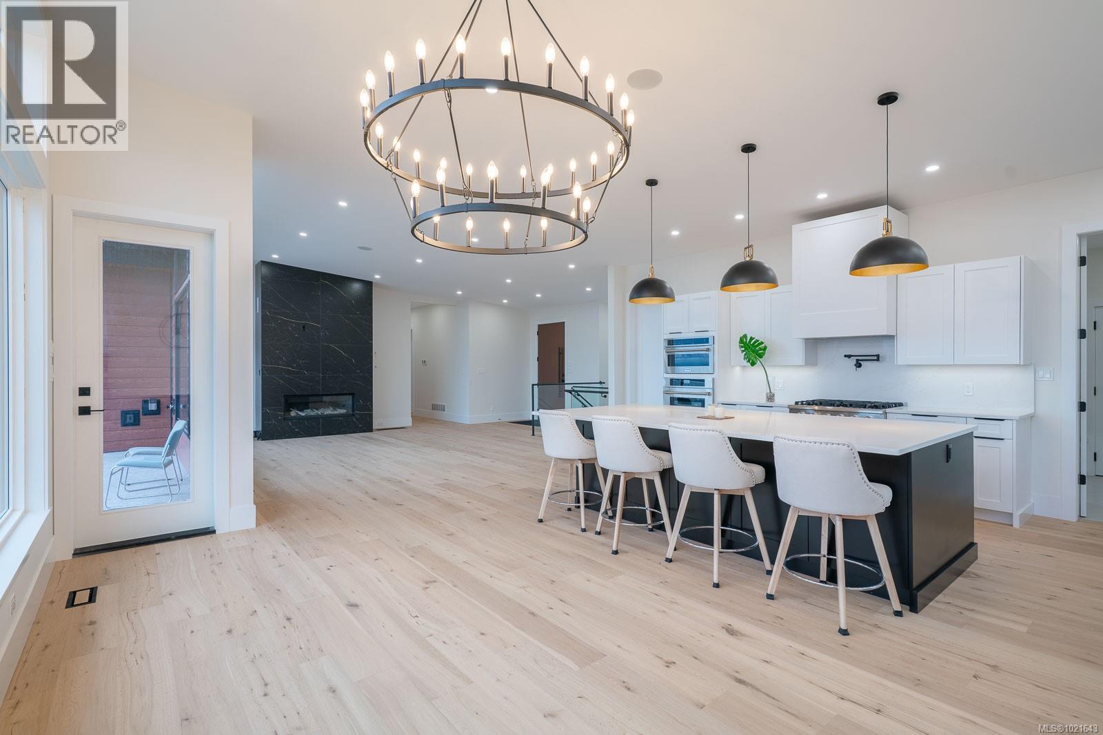 2195 Mallory Dr, Port Alberni