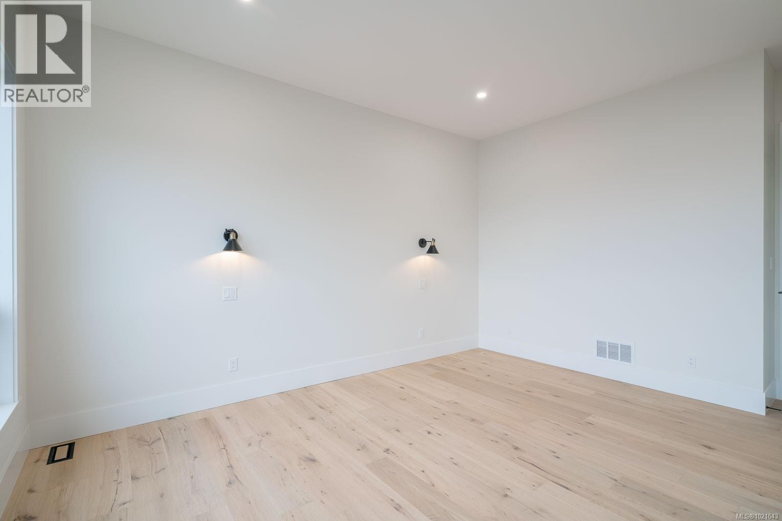 2195 Mallory Dr, Port Alberni