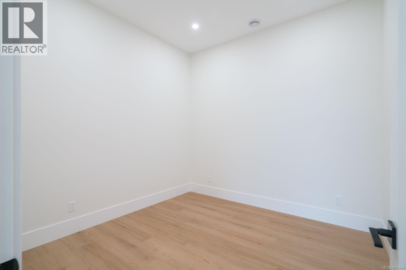 2195 Mallory Dr, Port Alberni