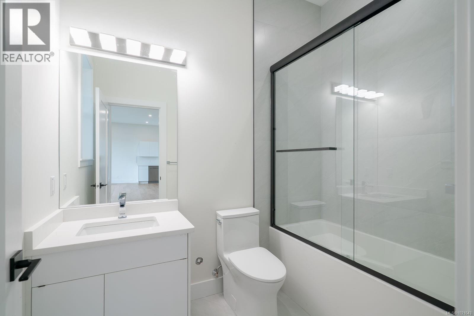 2195 Mallory Dr, Port Alberni