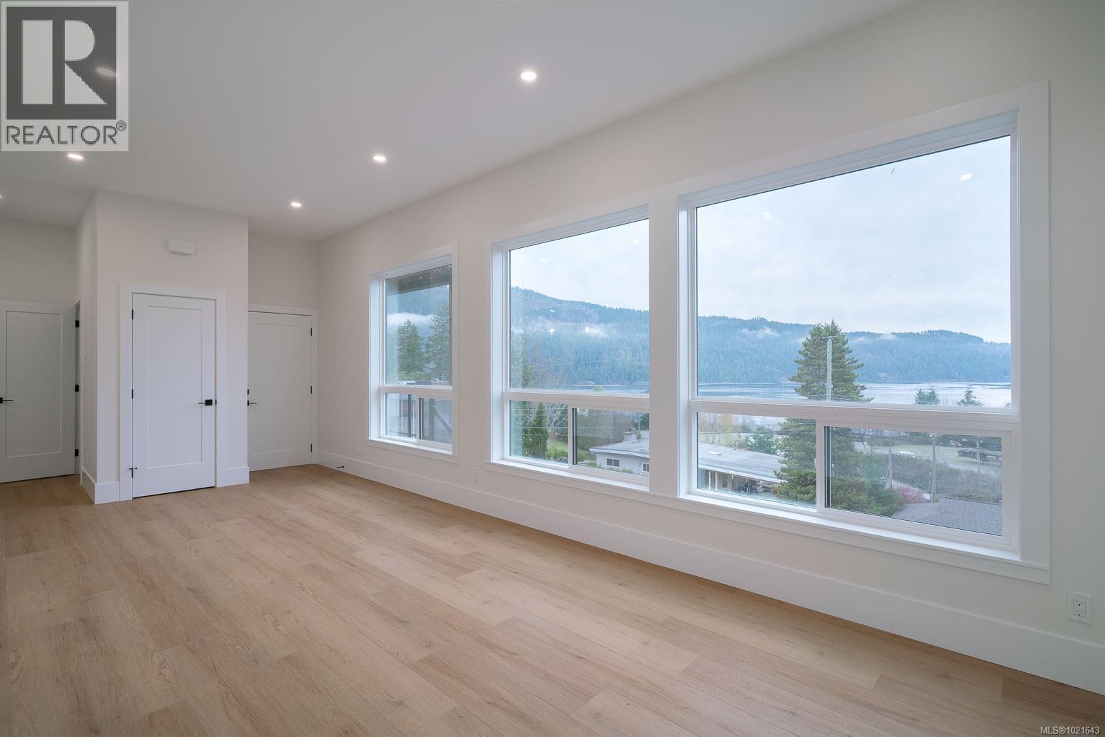 2195 Mallory Dr, Port Alberni