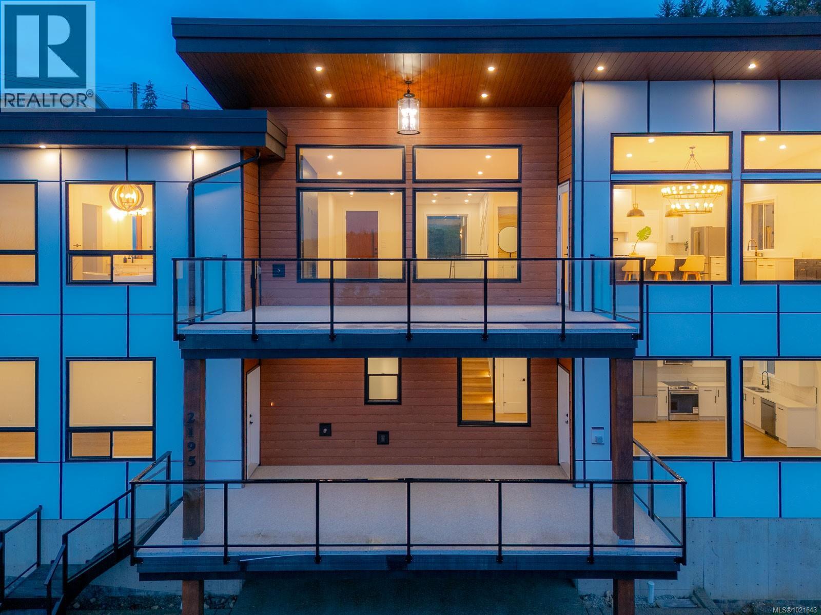 2195 Mallory Dr, Port Alberni