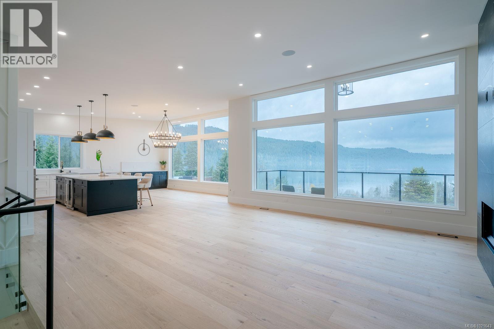 2195 Mallory Dr, Port Alberni