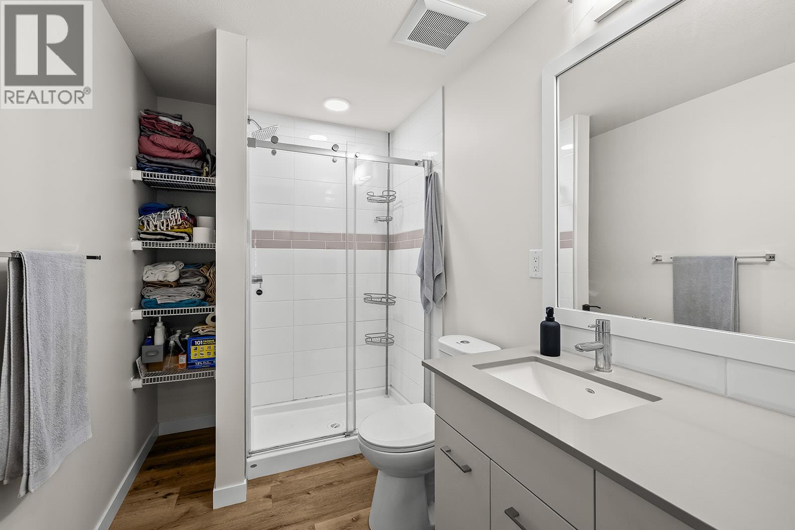 312 722 Valley Road, Kelowna