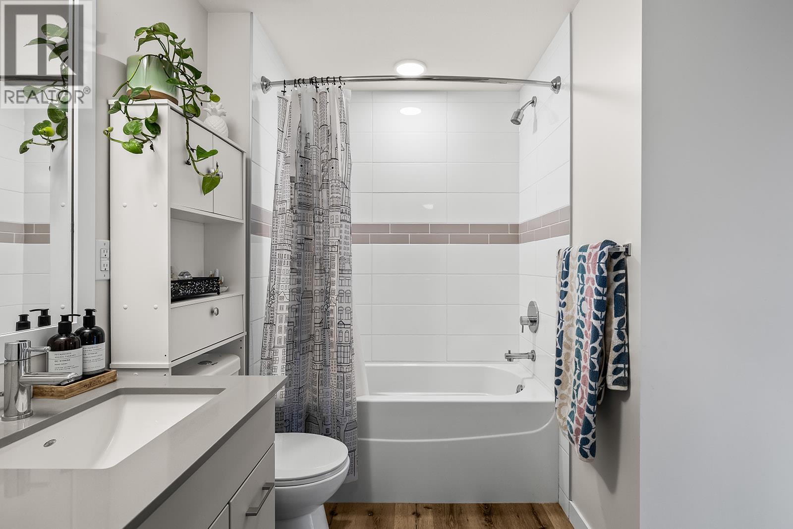 312 722 Valley Road, Kelowna