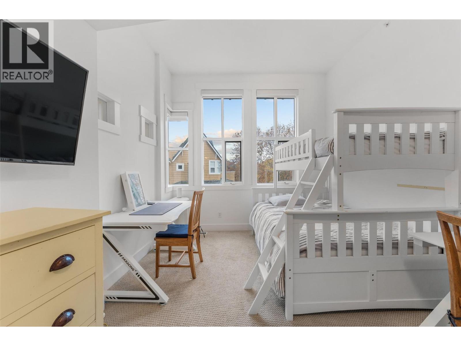 325 3880 Truswell Road, Kelowna