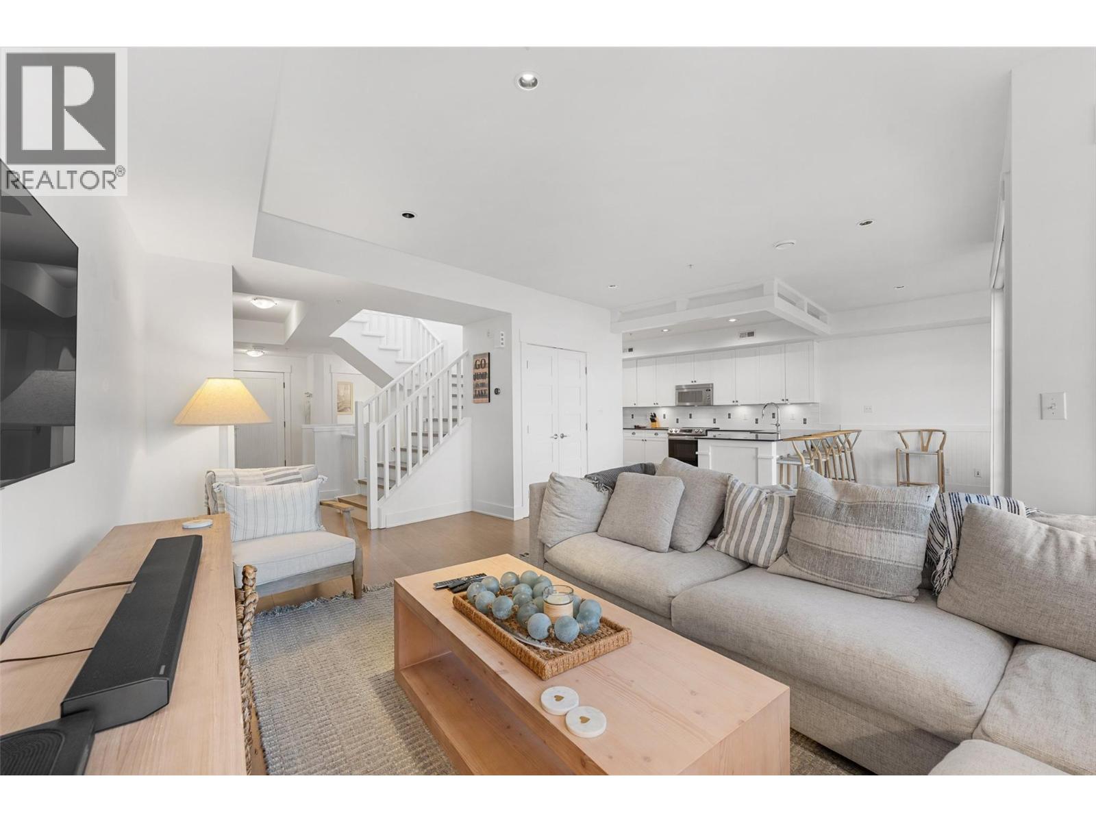 325 3880 Truswell Road, Kelowna