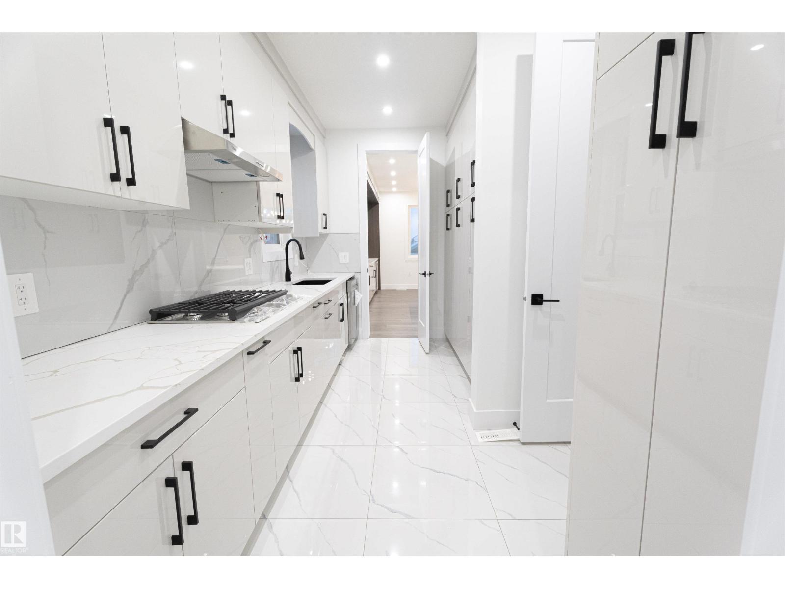 3820 42 AV, Beaumont