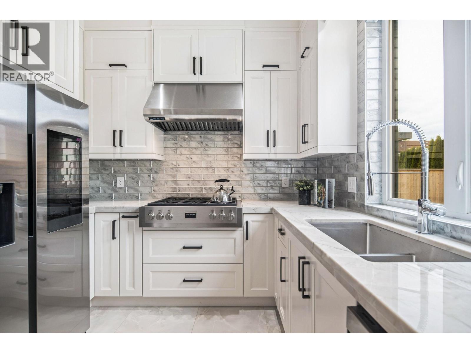 9631 BAKERVIEW Drive, Richmond