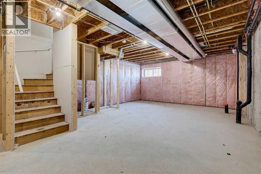 Single Family House for Sale in  Marmot Green NW Glacier Ridge Calgary 