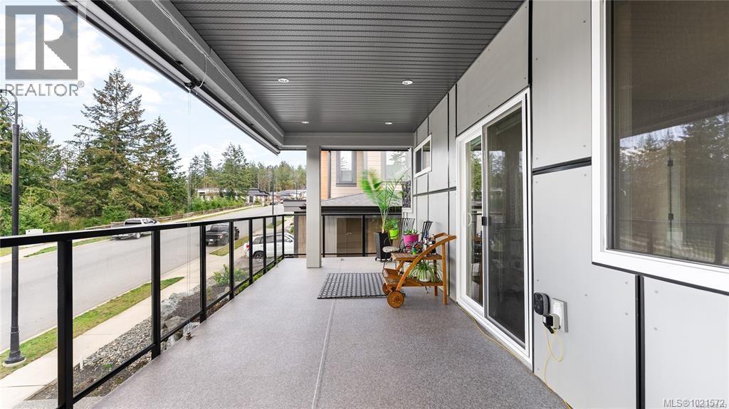 6290 Highwood Dr, Duncan