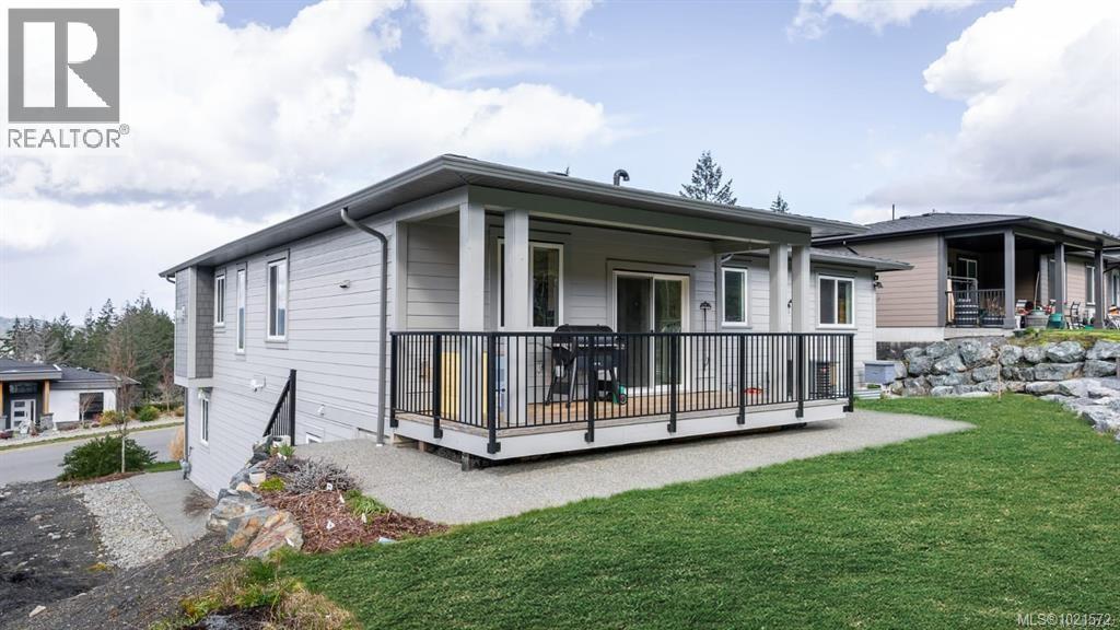 6290 Highwood Dr, Duncan