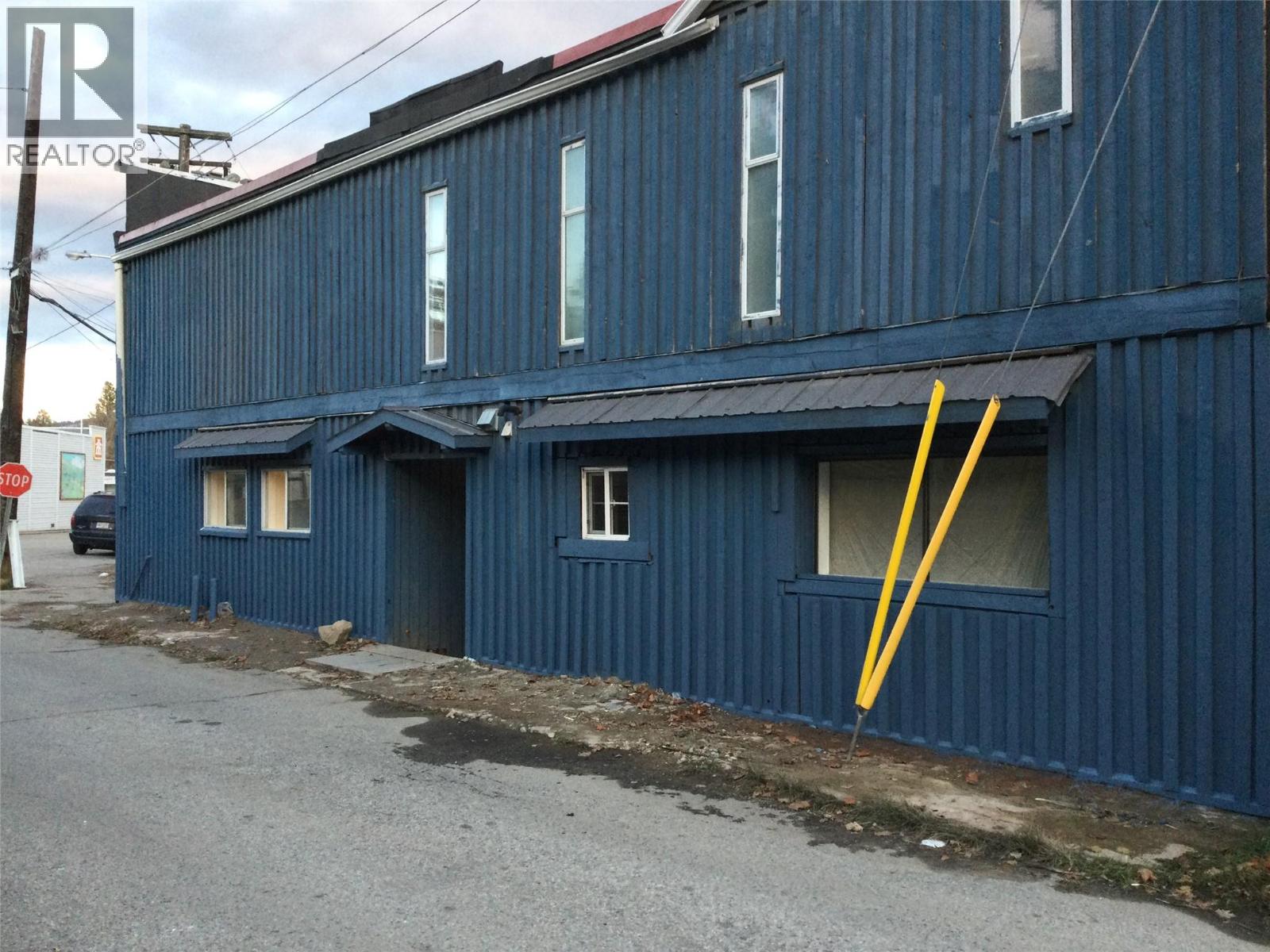 117 VERMILLION AVENUE - 12