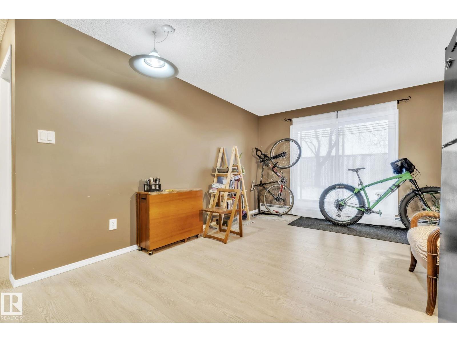 #124 70 WOODSMERE CL, Fort Saskatchewan