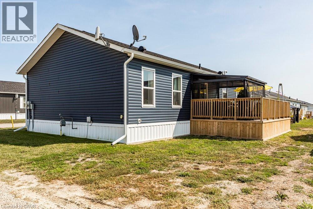 29 HICKORY HOLLOW - 31