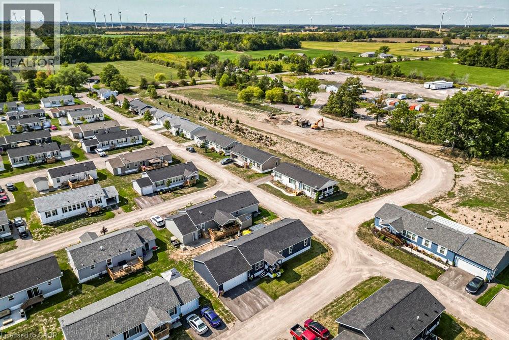 29 HICKORY HOLLOW - 39