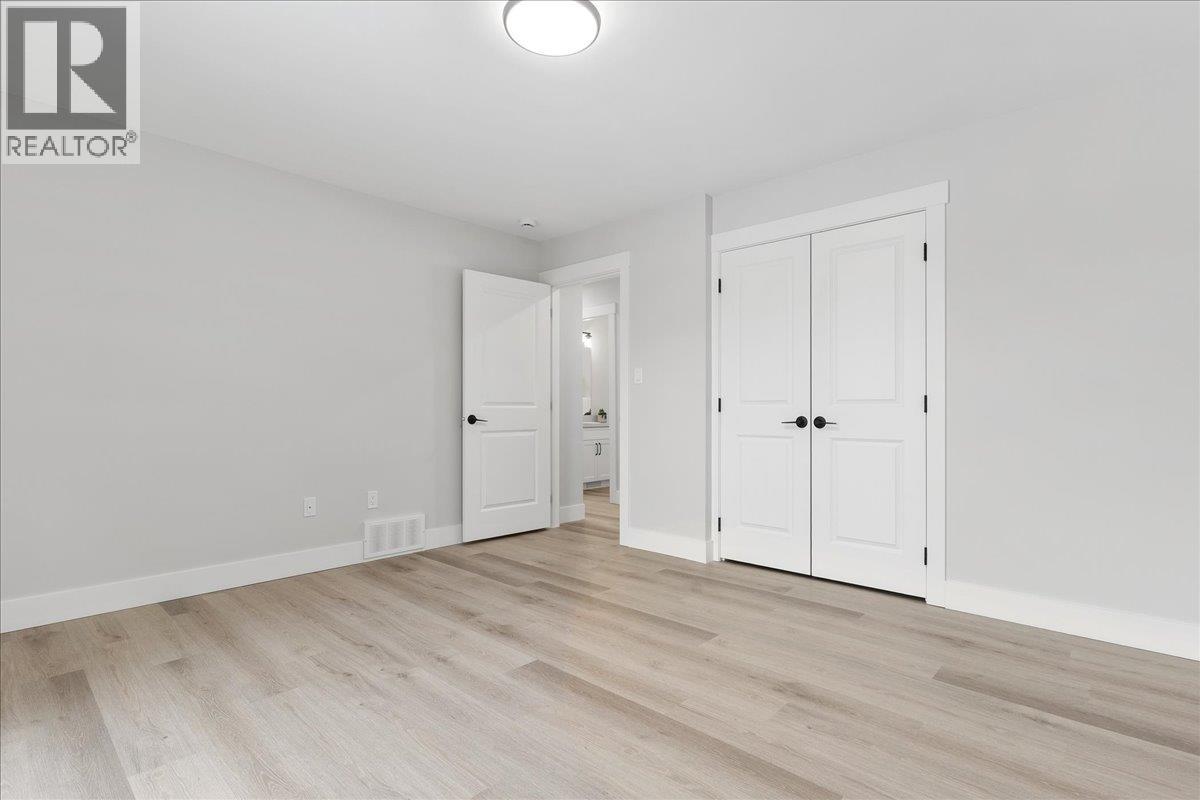  6535 Blue Jay Road, Vernon