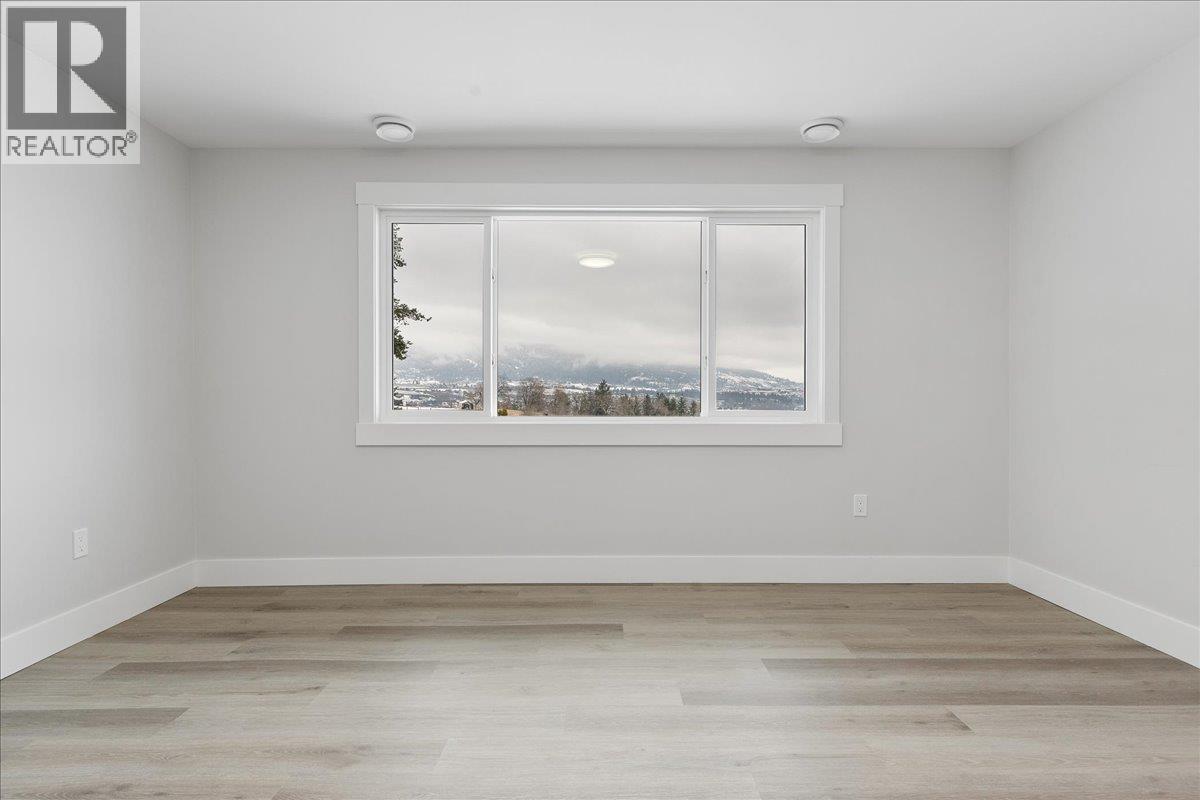  6535 Blue Jay Road, Vernon