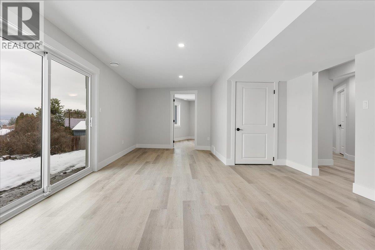  6535 Blue Jay Road, Vernon