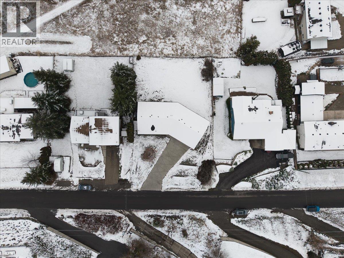  6535 Blue Jay Road, Vernon