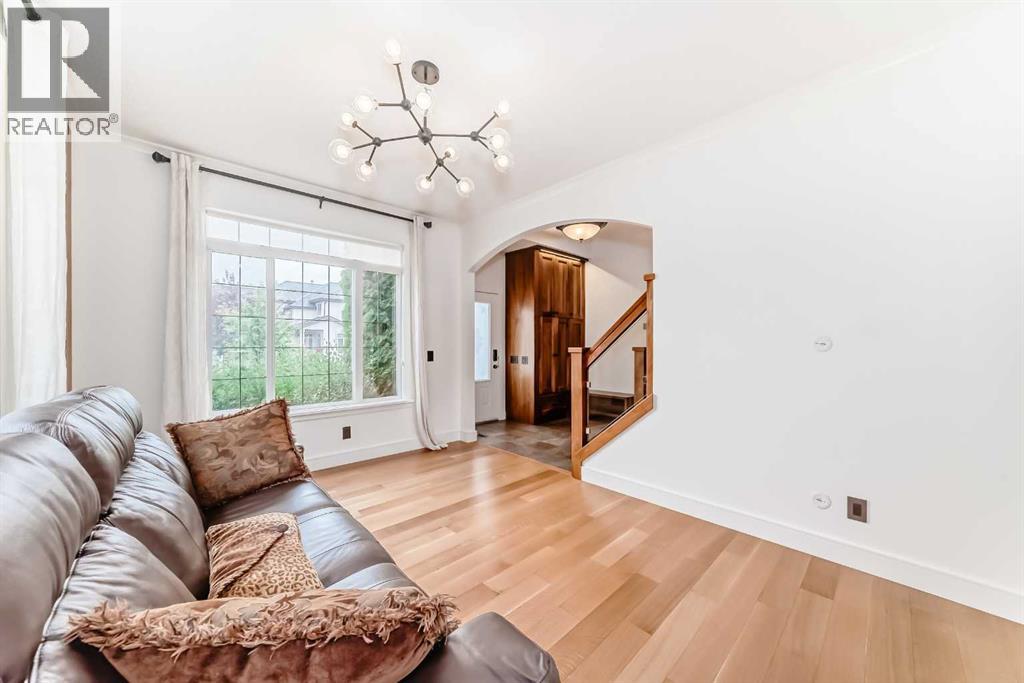 Single Family House for Sale in  Tuscany Estates Crescent NW Tuscany Calgary 