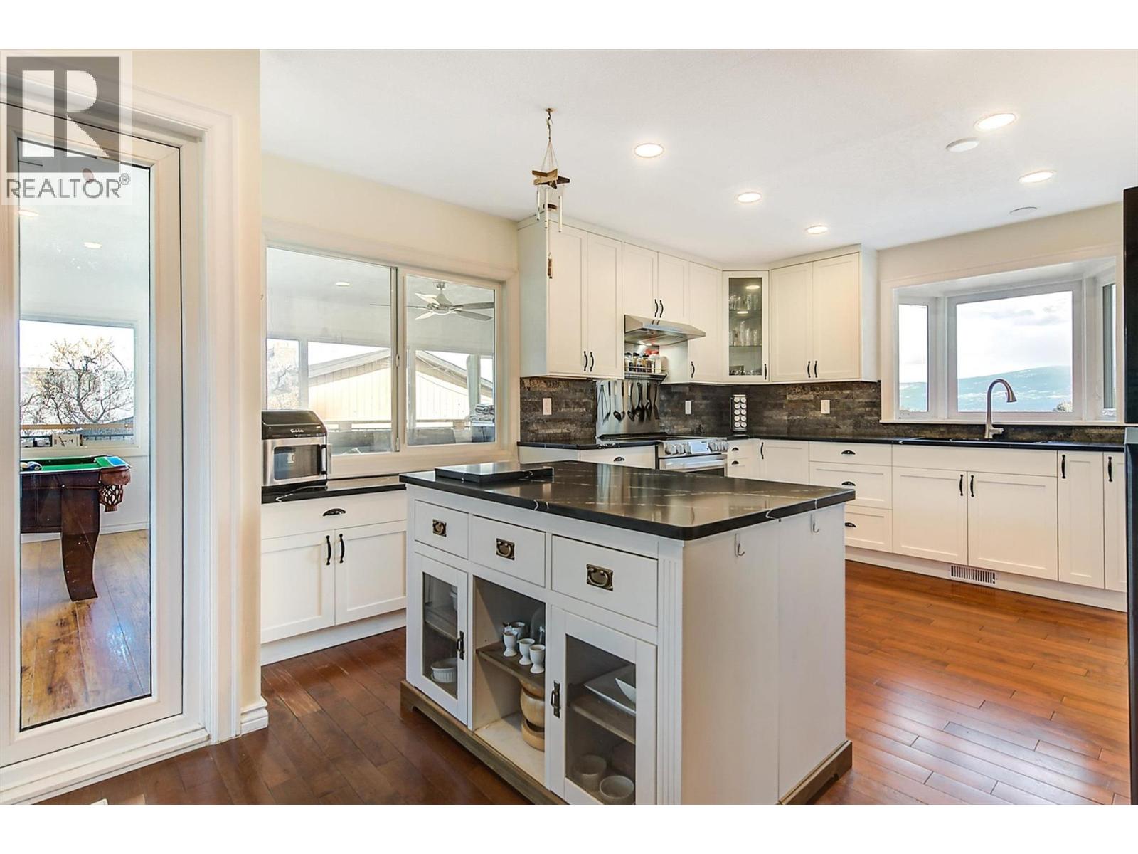  2415 COLLINGWOOD Road, West Kelowna