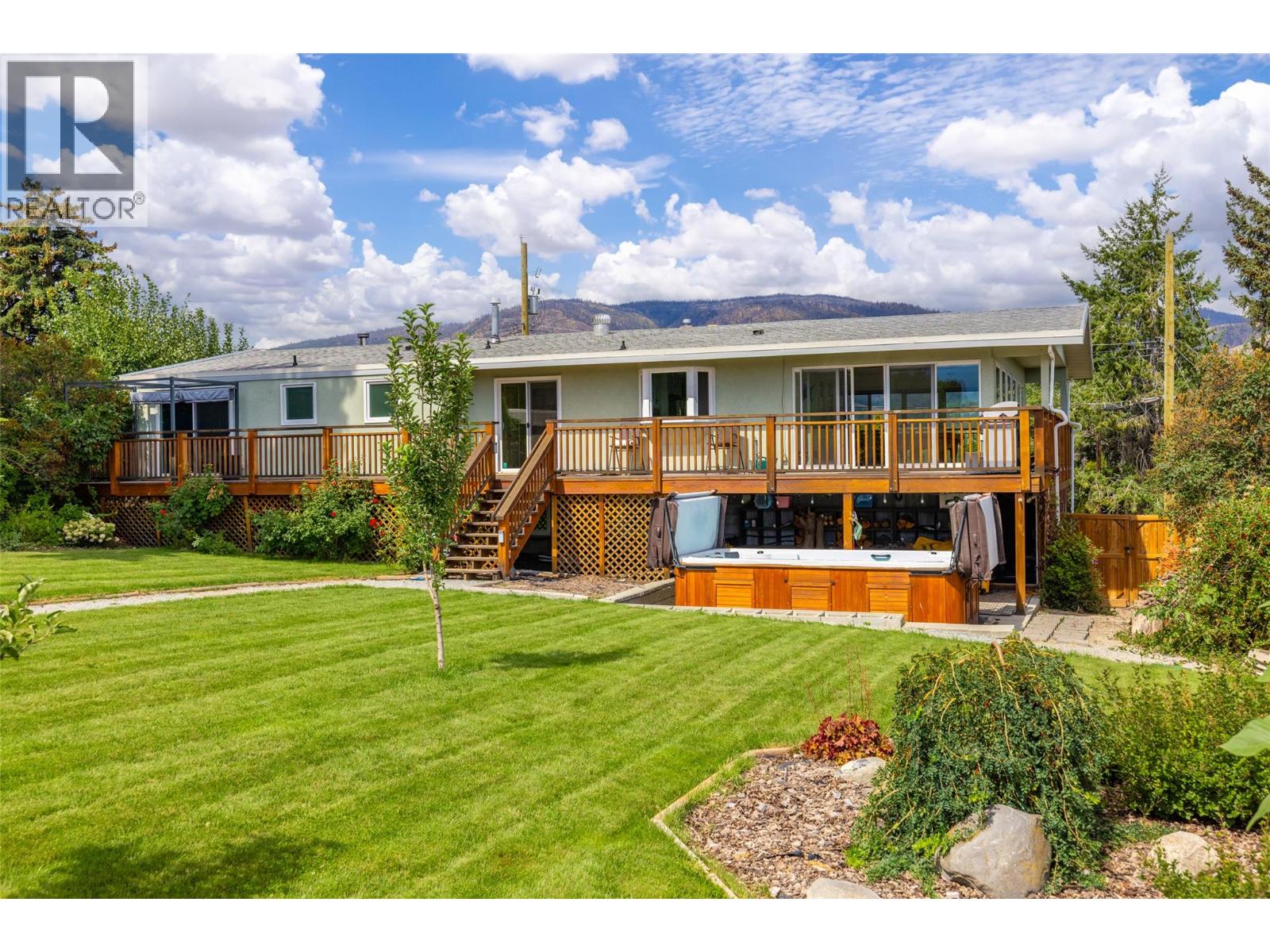  2415 COLLINGWOOD Road, West Kelowna