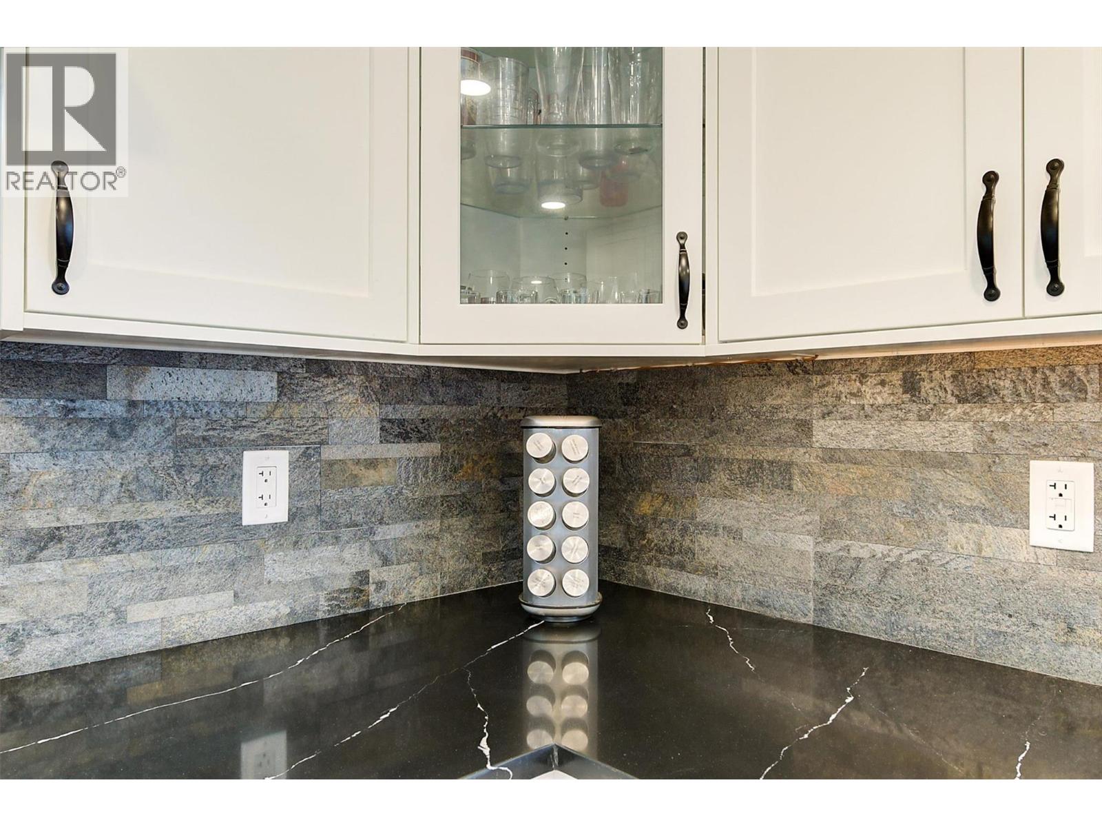  2415 COLLINGWOOD Road, West Kelowna