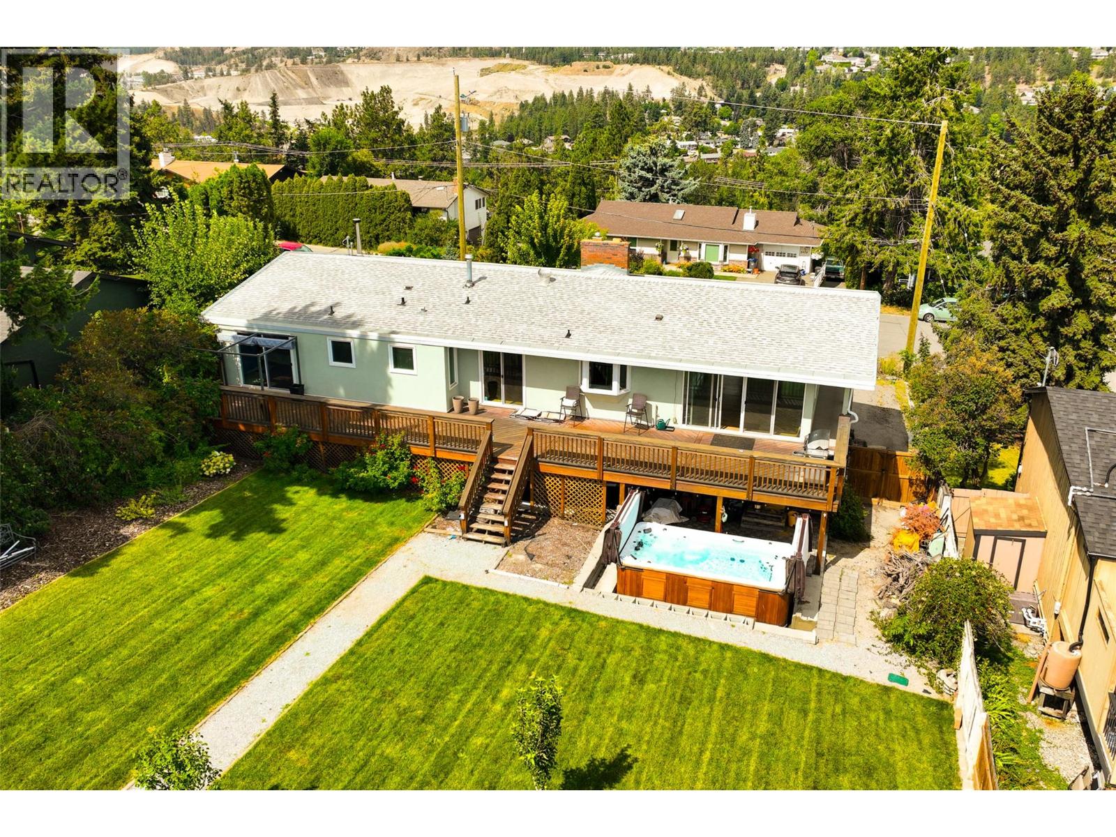  2415 COLLINGWOOD Road, West Kelowna