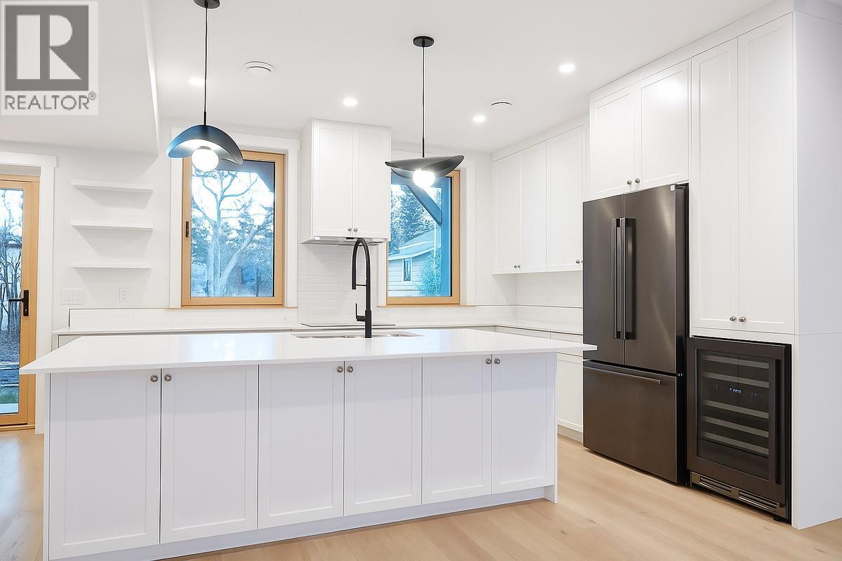 1009 Basin Lane, Revelstoke