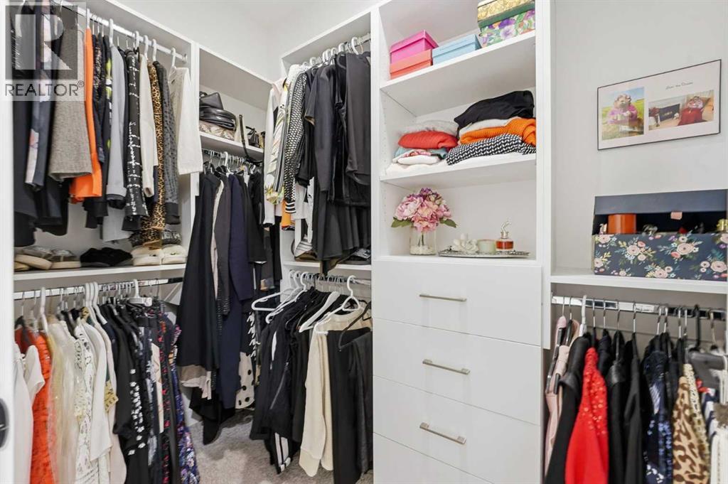 Single Family House for Sale in  Marina Cove SE Mahogany Calgary 