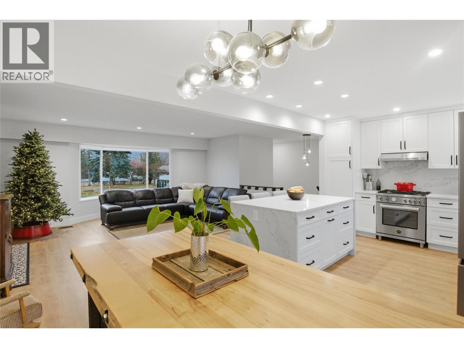 2578 Thompson Drive, Kamloops