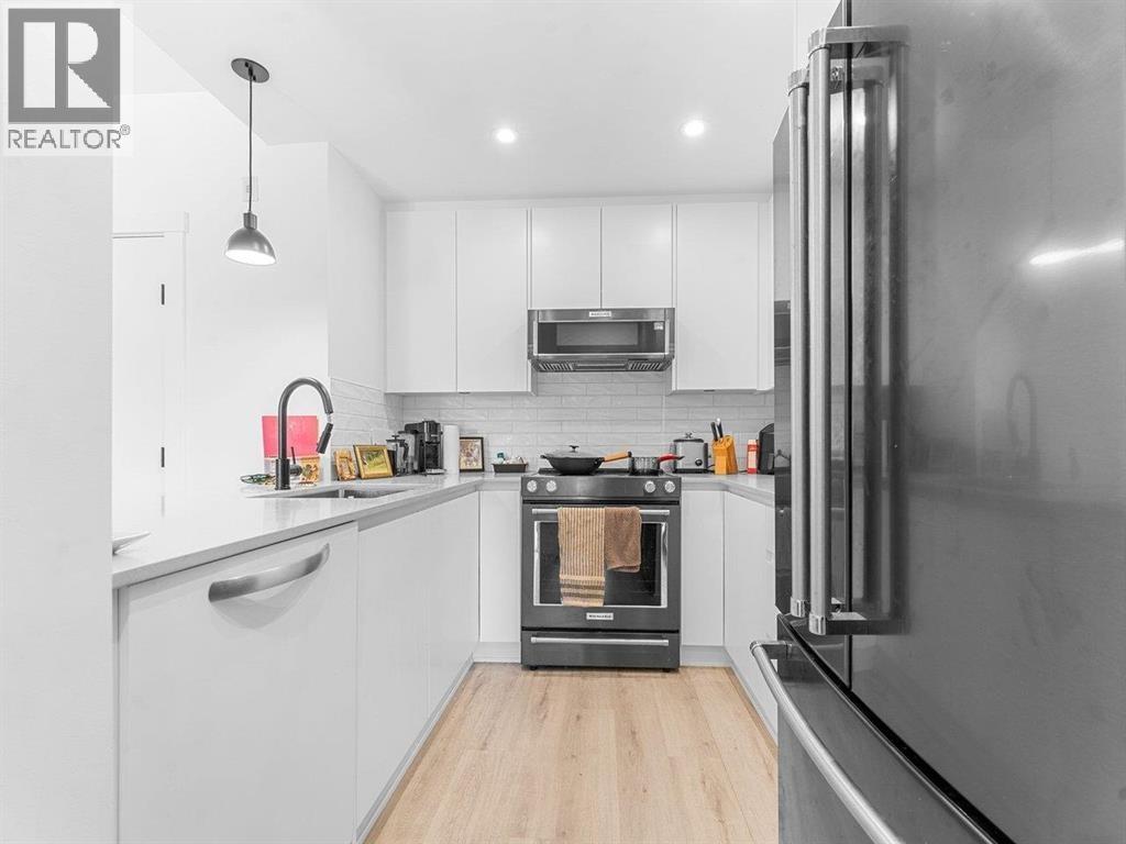 1315 2180 KELLY AVENUE, Port Coquitlam