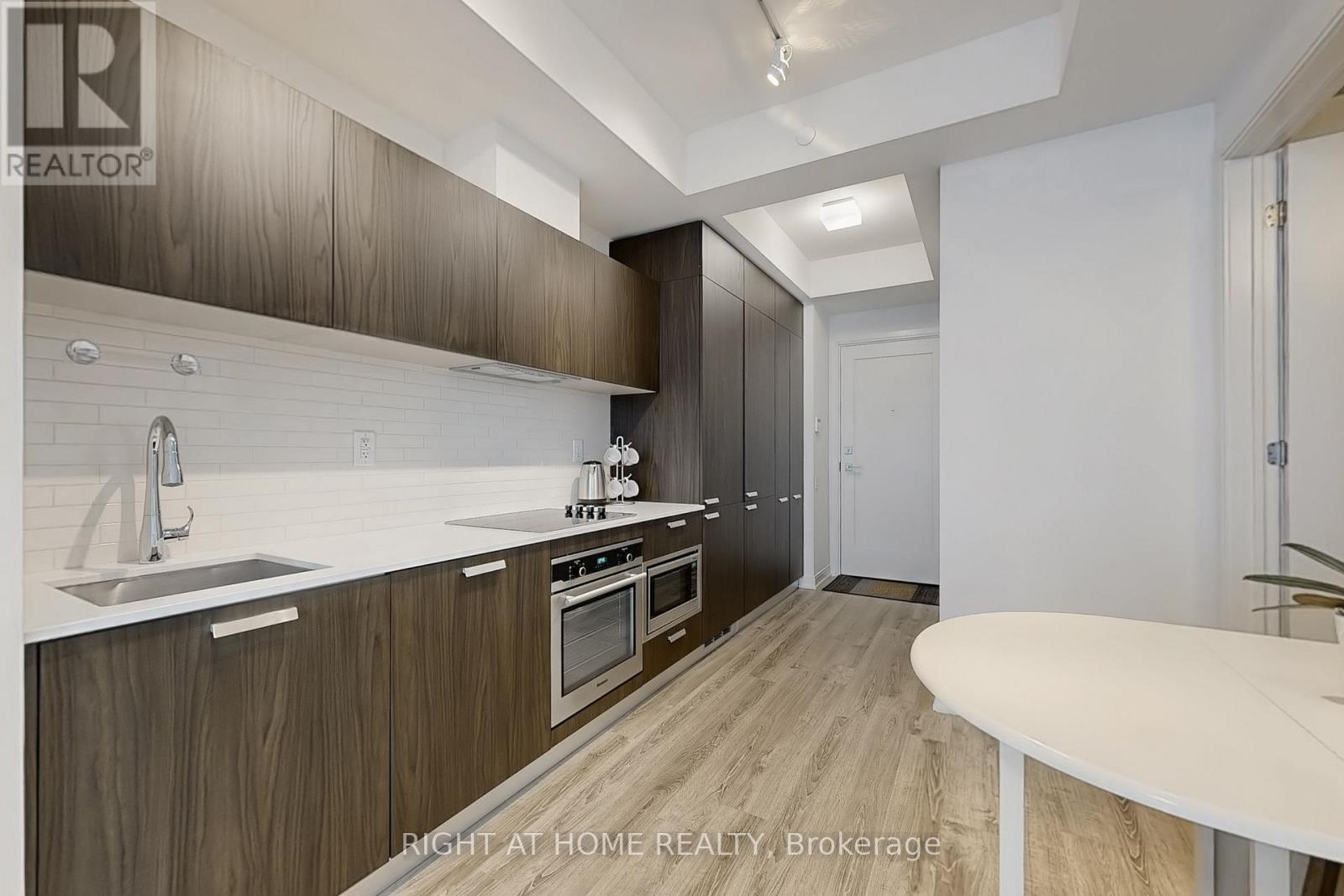 #3906 50 CHARLES STREET E - 13