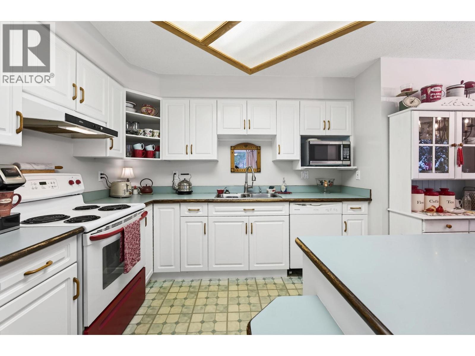 361 WYNDHAVEN PLACE - 11