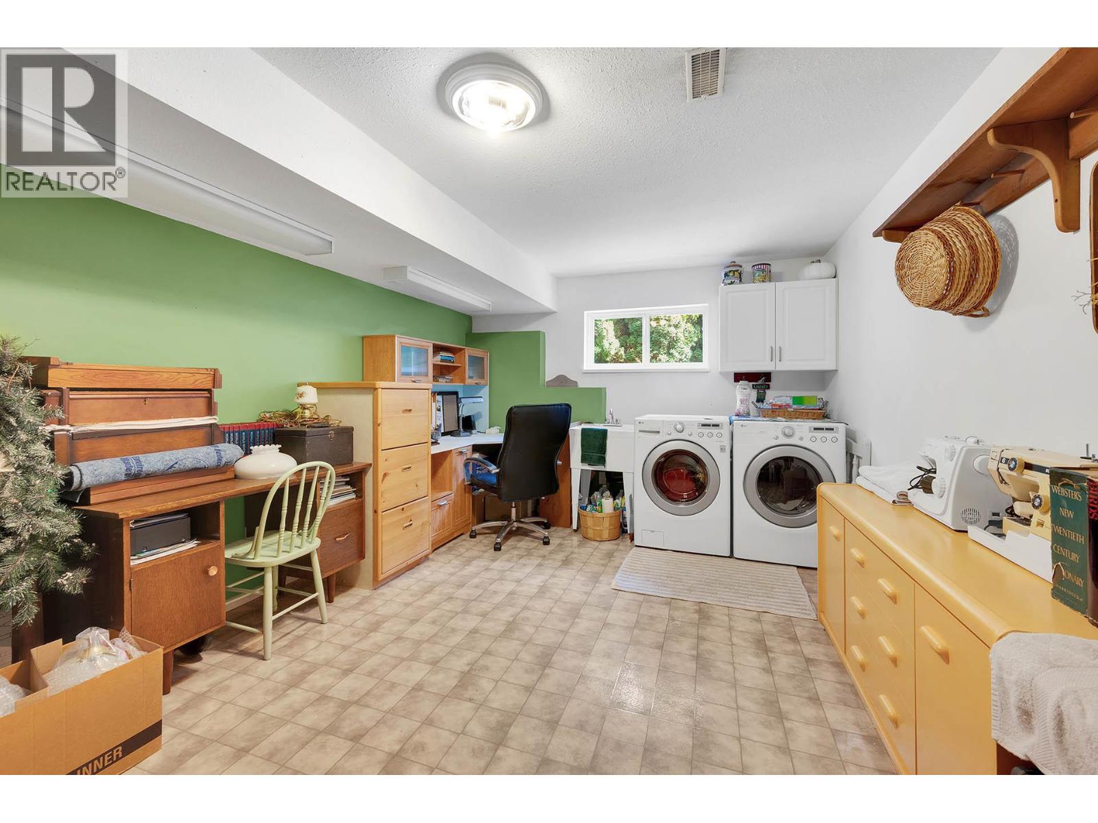 361 WYNDHAVEN PLACE - 33