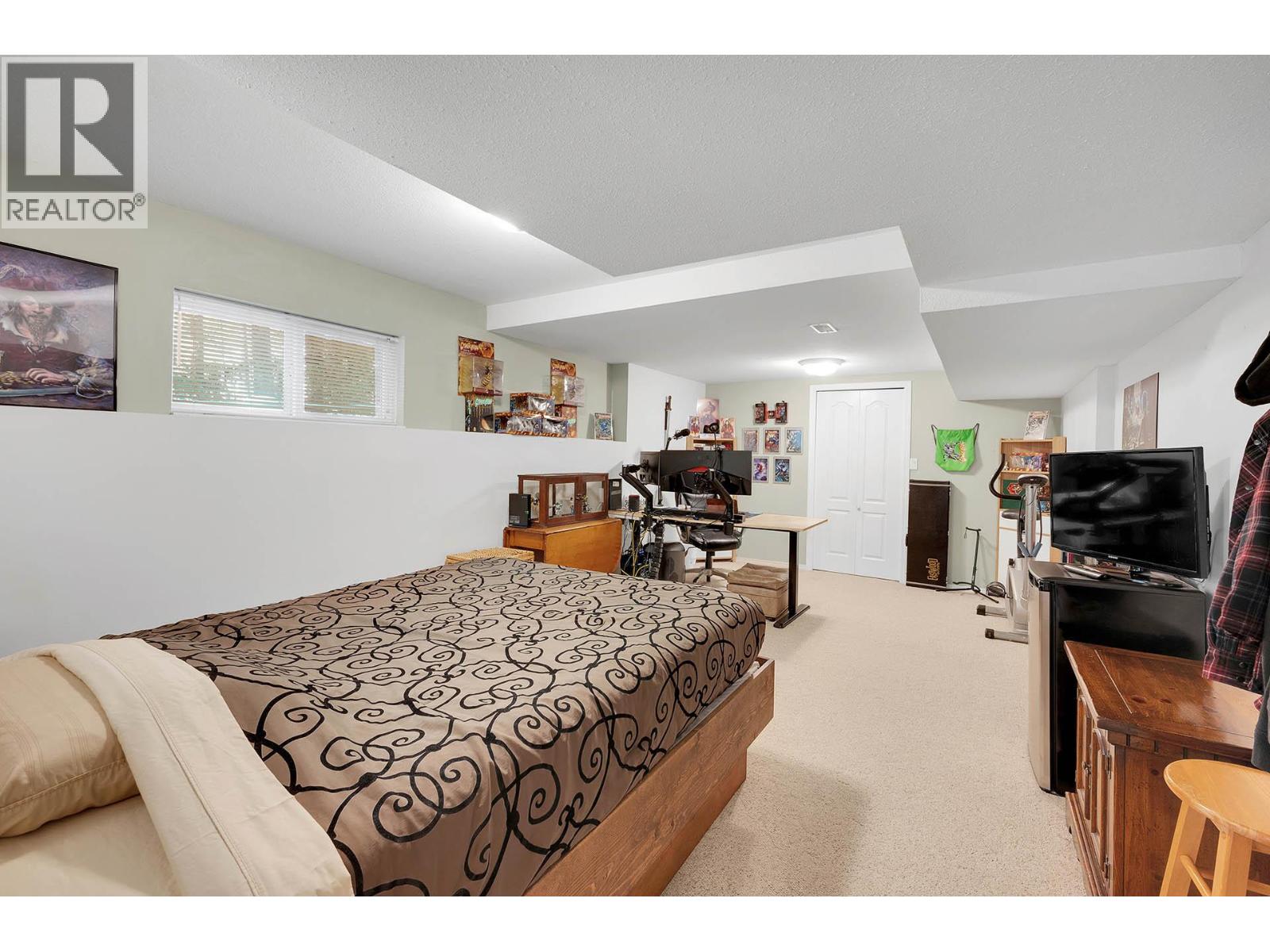 361 WYNDHAVEN PLACE - 35