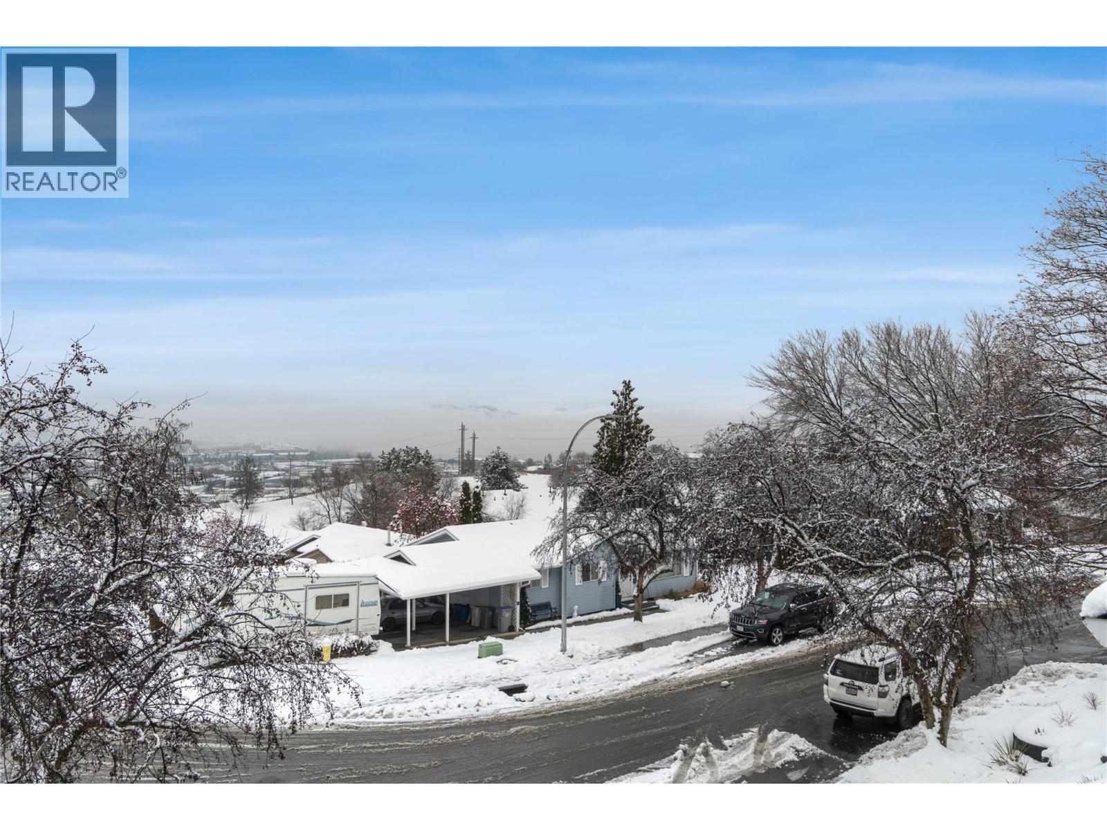 908 GLENEAGLES Drive, Kamloops