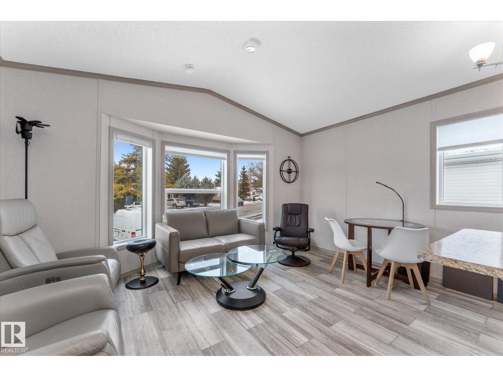 184 305 Calahoo Road, Spruce Grove