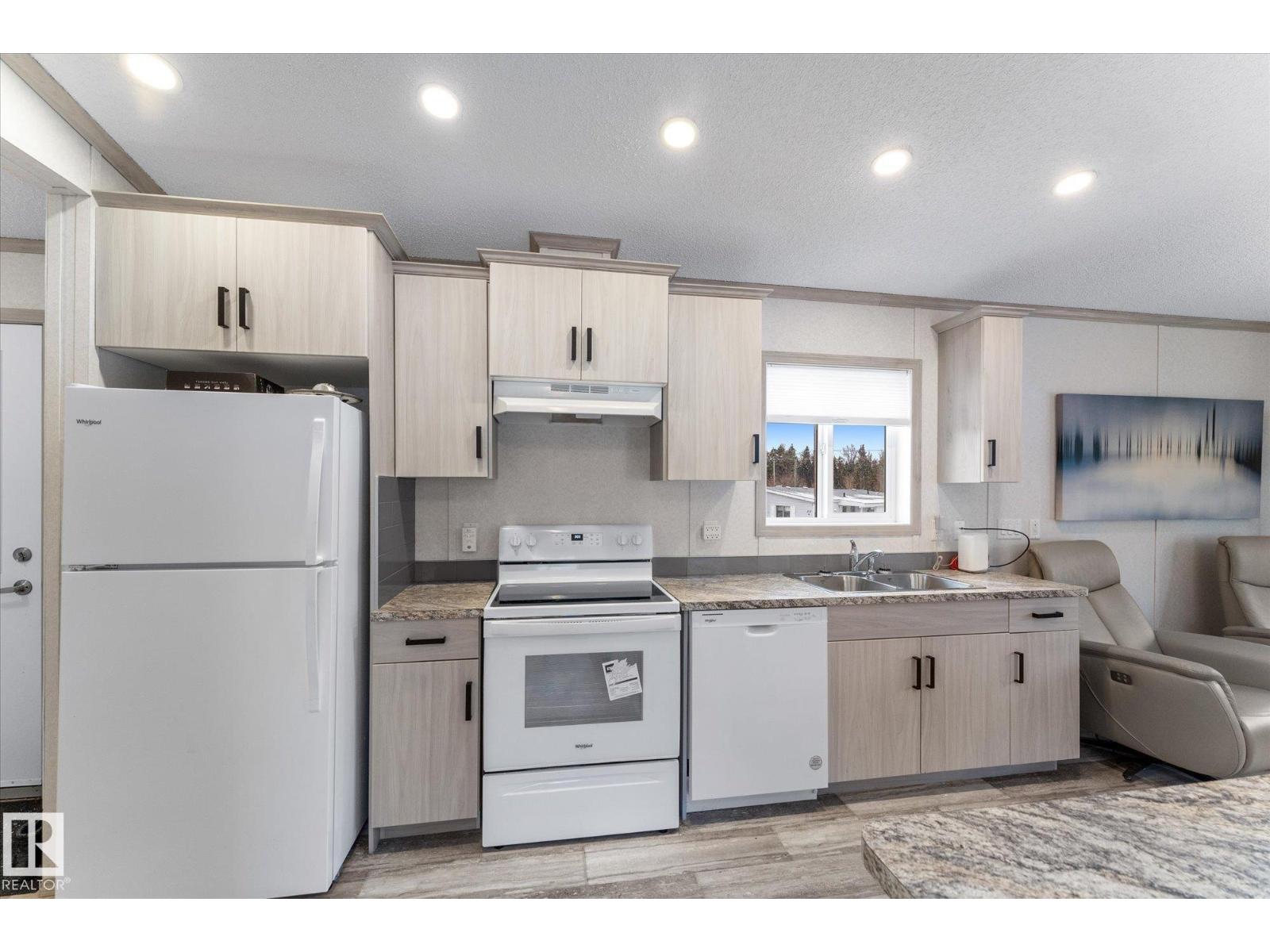 184 305 Calahoo Road, Spruce Grove