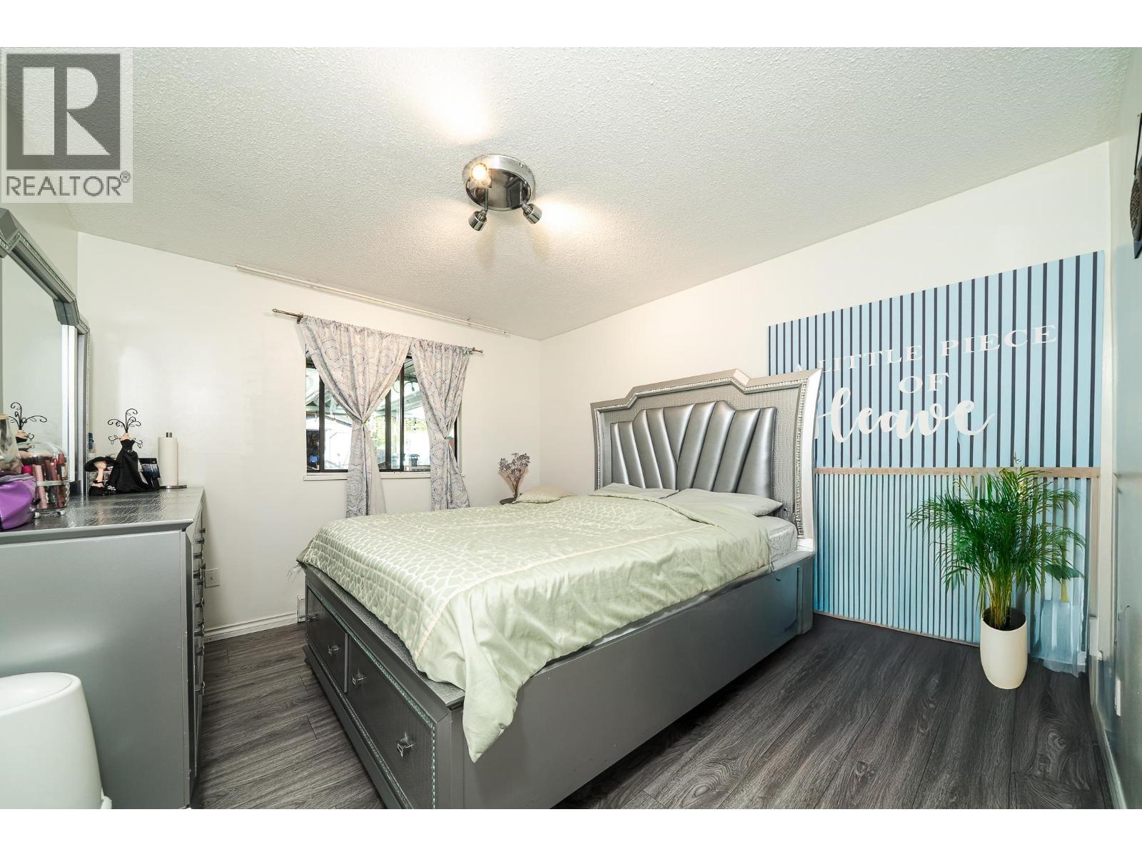 4920 CLAUDE AVENUE, Burnaby