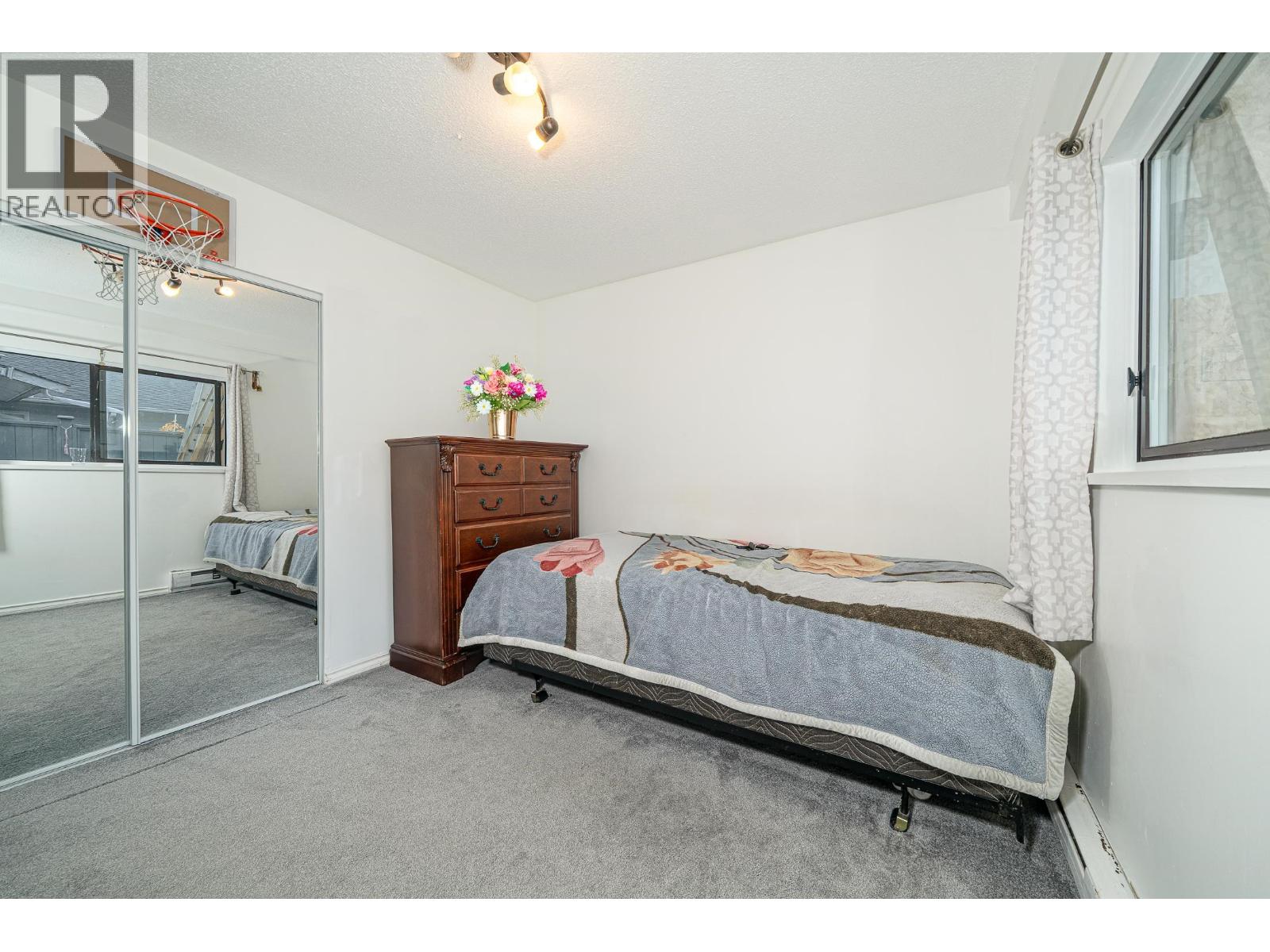 4920 CLAUDE AVENUE, Burnaby