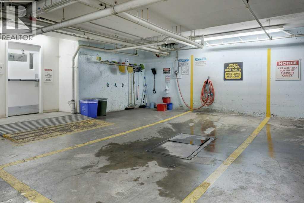 Single Family House for Sale in   Dalhousie Drive NW Dalhousie Calgary 