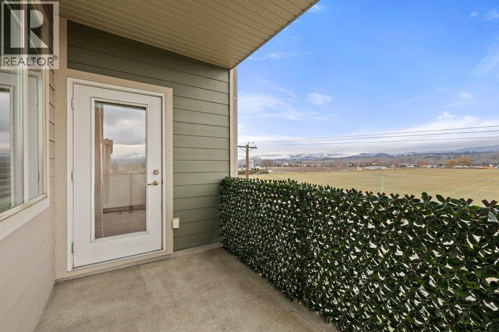 305 3735 Casorso Road, Kelowna