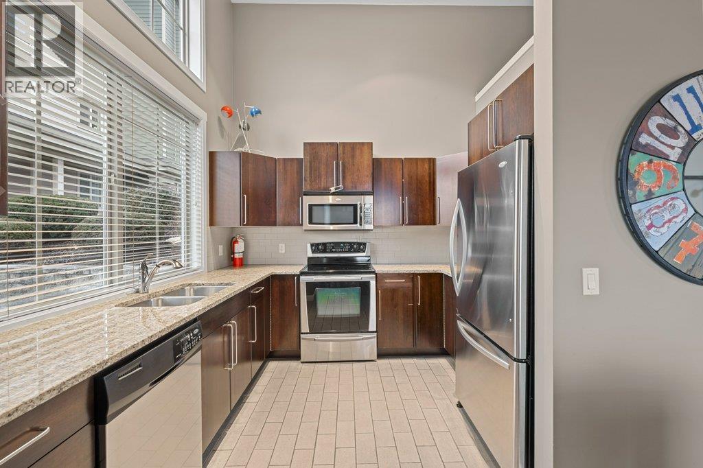 305 3735 Casorso Road, Kelowna