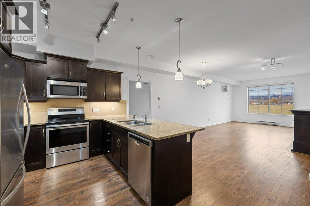 305 3735 Casorso Road, Kelowna